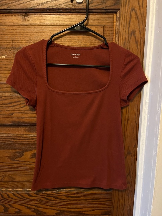 Old Navy Tops - Old Navy Brick Red Square Neck cropped Short Sleeve Tee